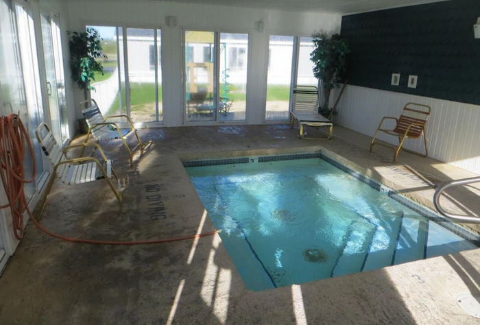 Starlite Motel - From Web Listing (newer photo)